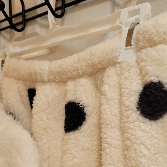 White and Black Polka Dot Pajama/Lounge Set Plush Intimates NWOT - Picture 7 of 8